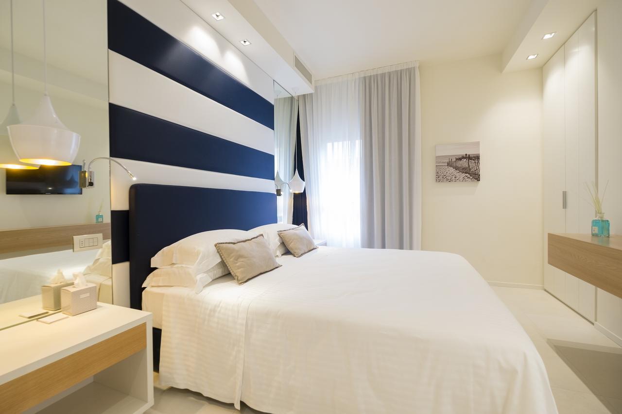 Metropol Ceccarini Suite - Luxury Apartments Riccione Exterior foto