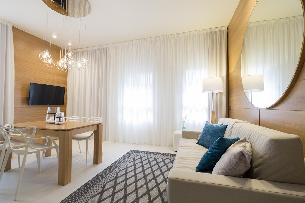 Metropol Ceccarini Suite - Luxury Apartments Riccione Exterior foto