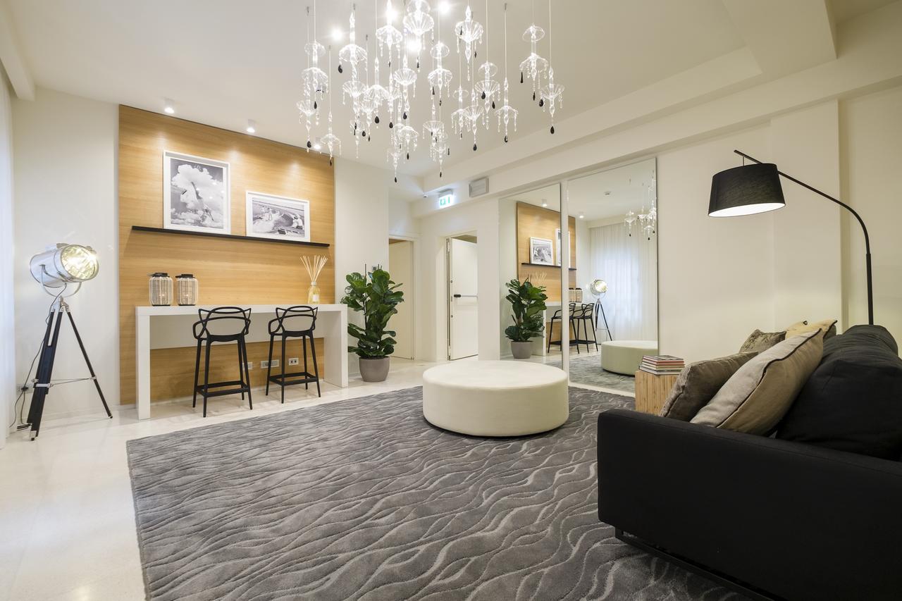 Metropol Ceccarini Suite - Luxury Apartments Riccione Exterior foto