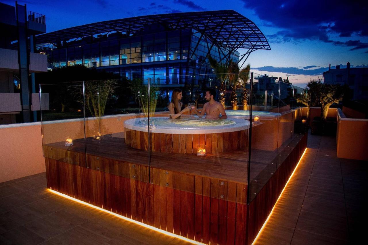 Metropol Ceccarini Suite - Luxury Apartments Riccione Exterior foto