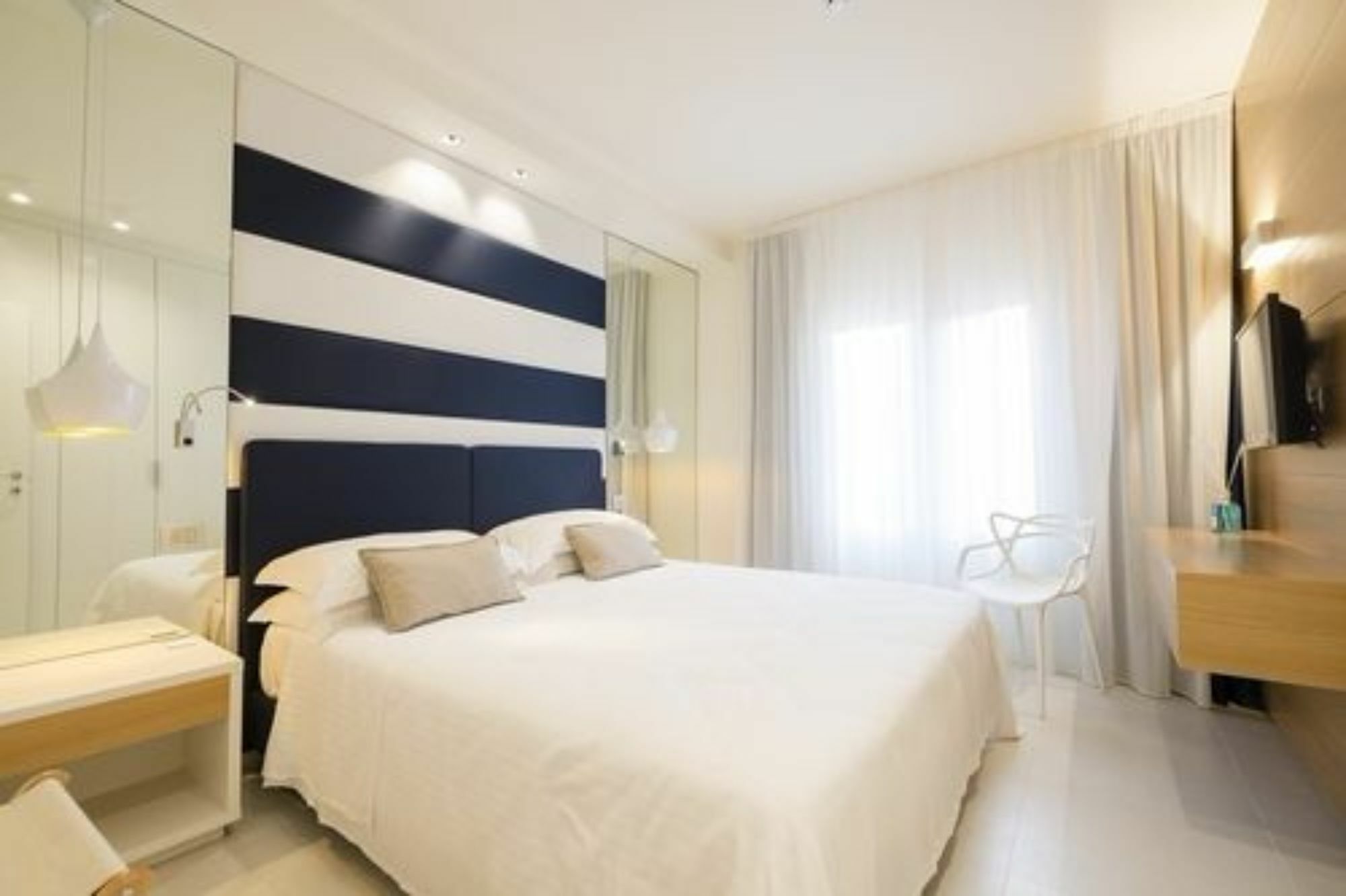 Metropol Ceccarini Suite - Luxury Apartments Riccione Exterior foto